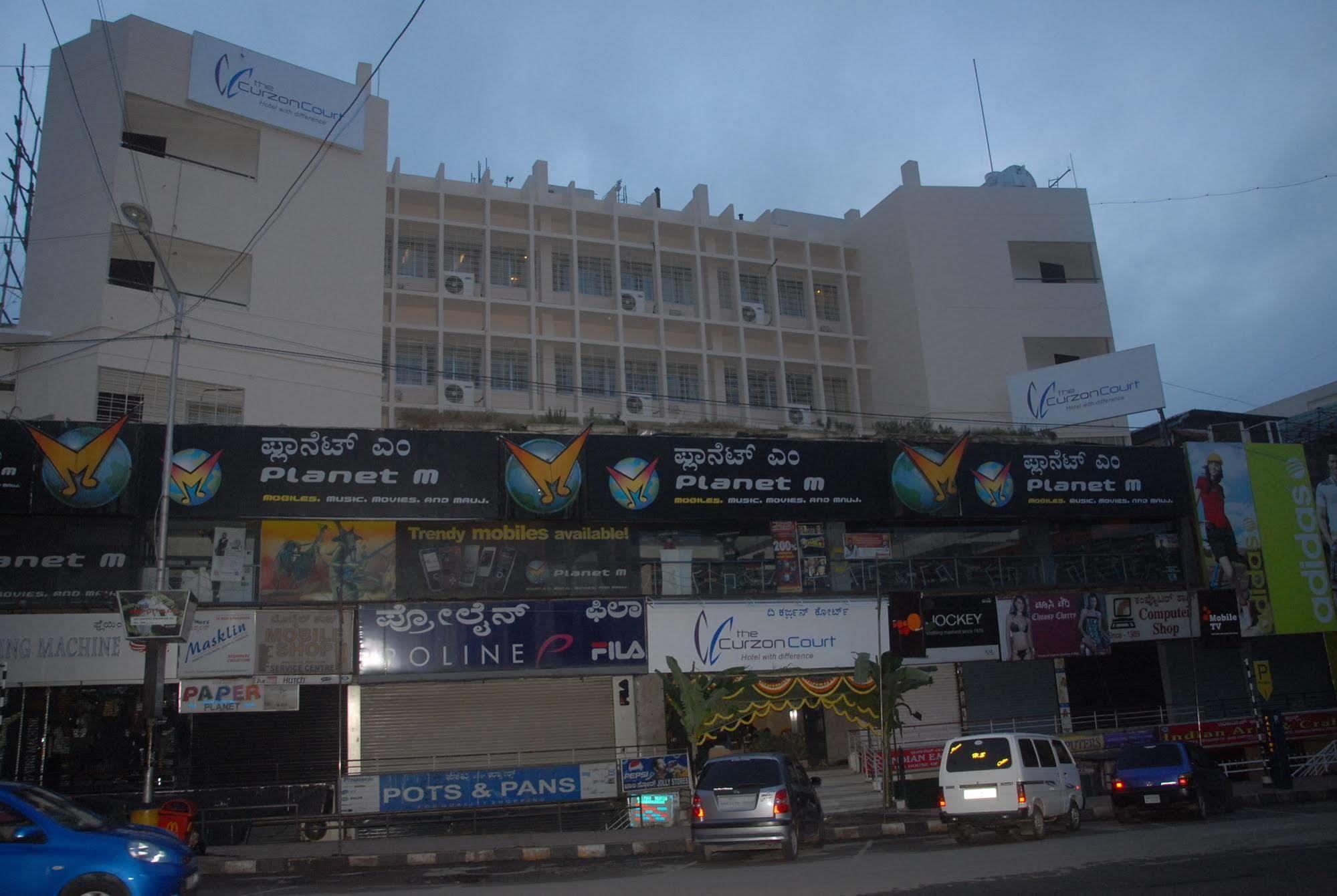 Hotel The Curzon Court Bangalore Exterior foto